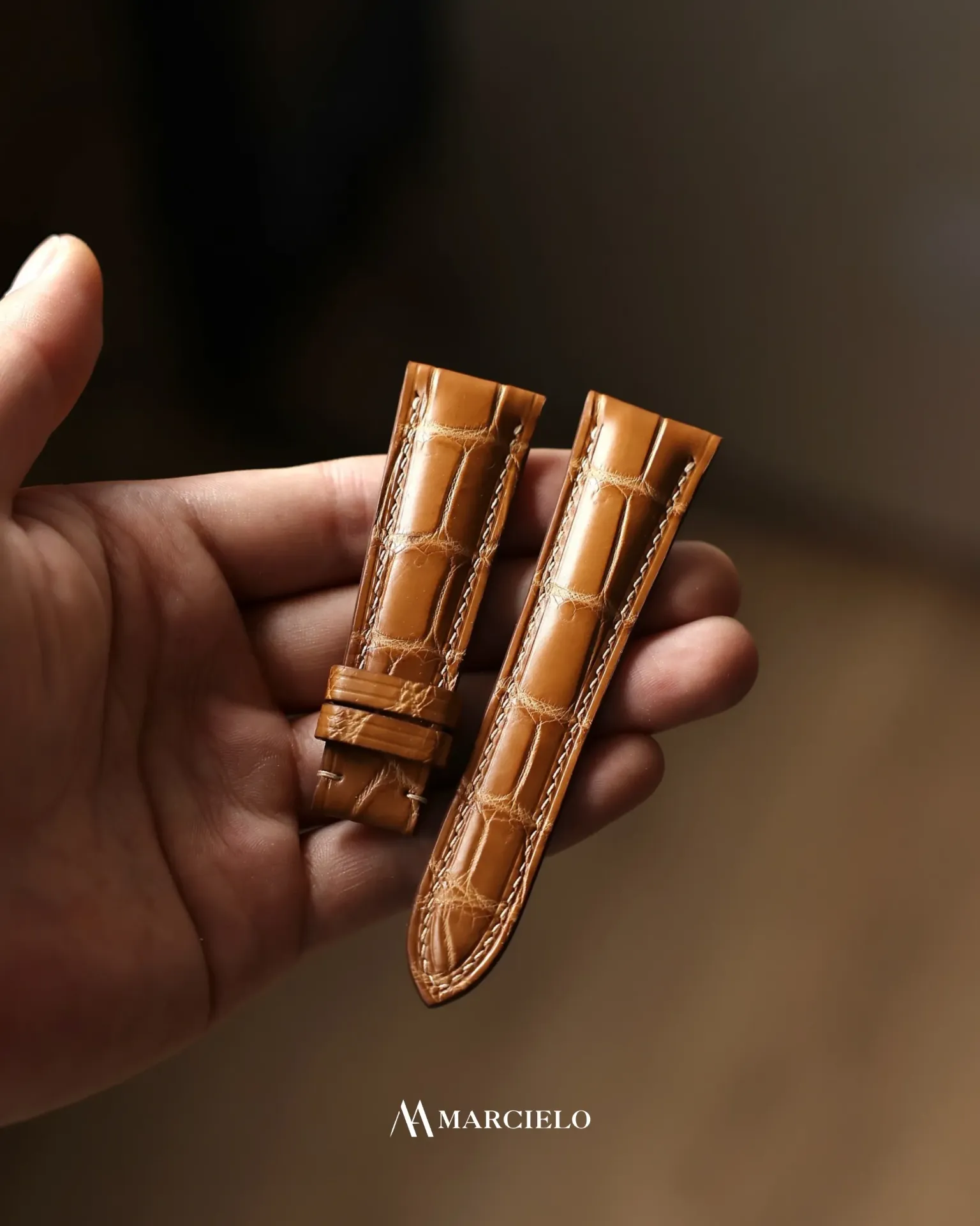 Dây đồng hồ thủ công - Patek Philippe Calavatra 6119G-001 - Da Cá Sấu - Màu Vàng