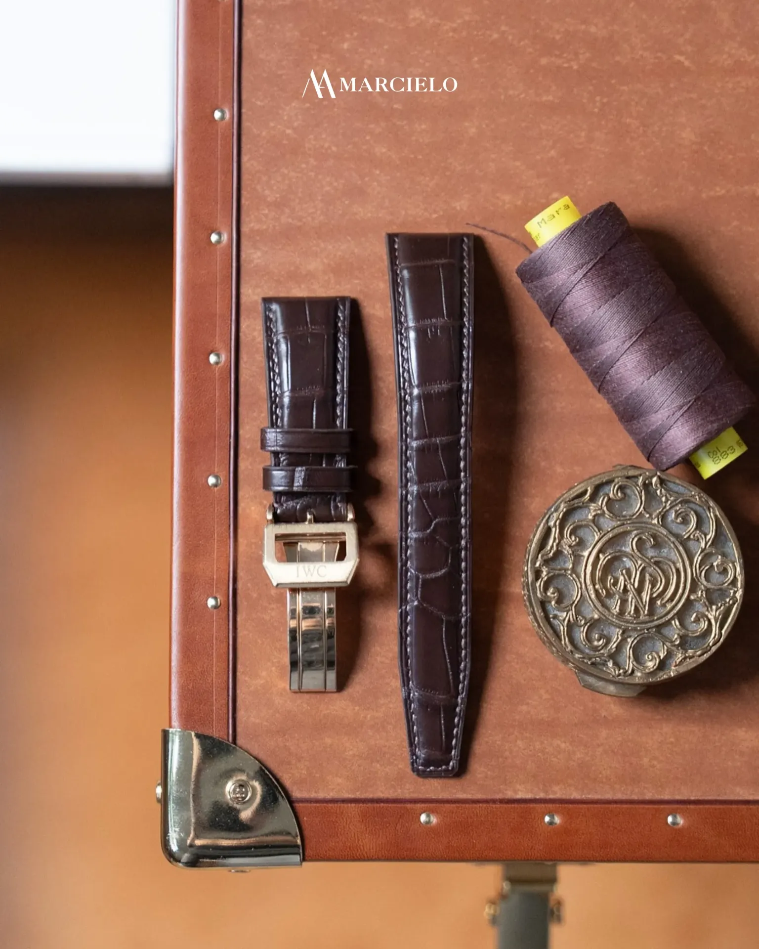 Dây đồng hồ thủ công - IWC 7-Day - Da Cá Sấu - Màu Nâu